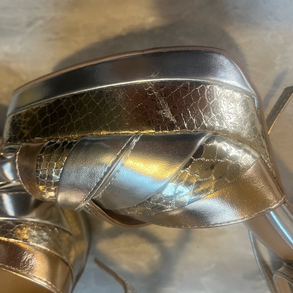 Shoe Dazzle Silver and Gold Women's Heels - Picture 8 of 9